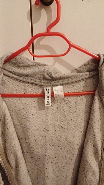 H&M H&m kapusonlu hirka