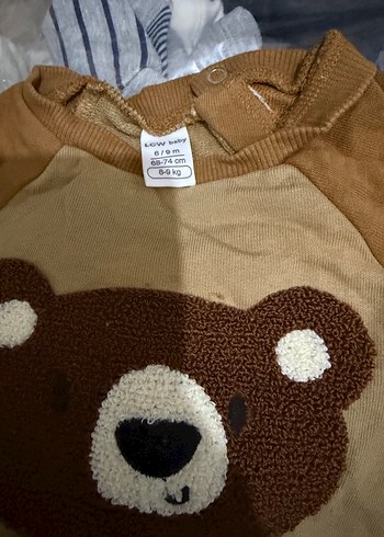 Kırmızı Örgü Nakışlı Bebek Tulumu - Görsel 4