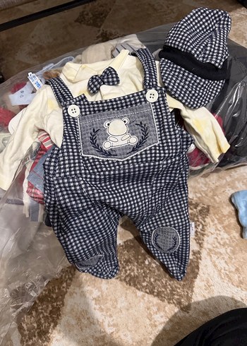 Kırmızı Örgü Nakışlı Bebek Tulumu - Görsel 10