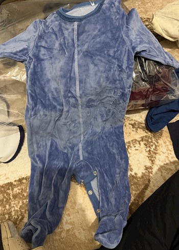 Kırmızı Örgü Nakışlı Bebek Tulumu - Görsel 14