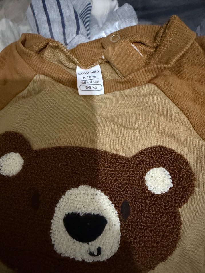 Kırmızı Örgü Nakışlı Bebek Tulumu - Görsel 4