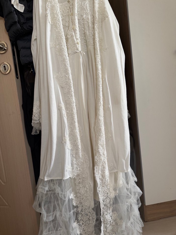 Uzun Beyaz Bohem Nakışlı Kadın Elbise - Görsel 4