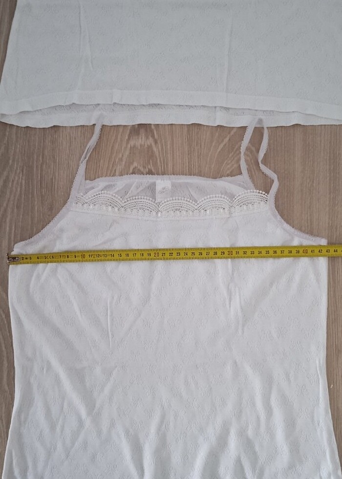 Beyaz atlet  - Görsel 5