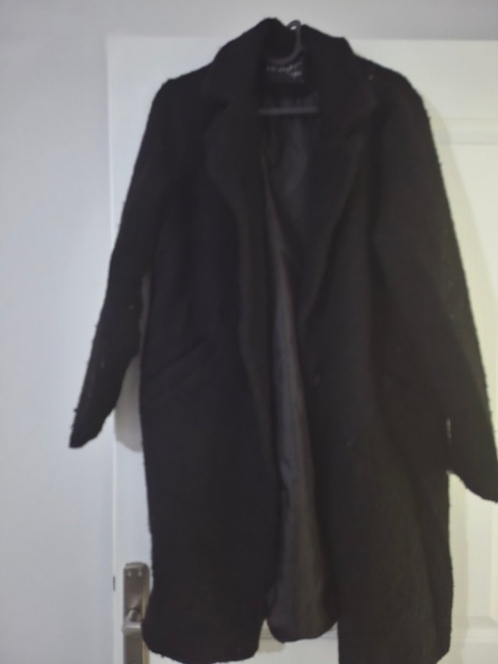 Siyah Uzun Kadın Kaban - Görsel 3