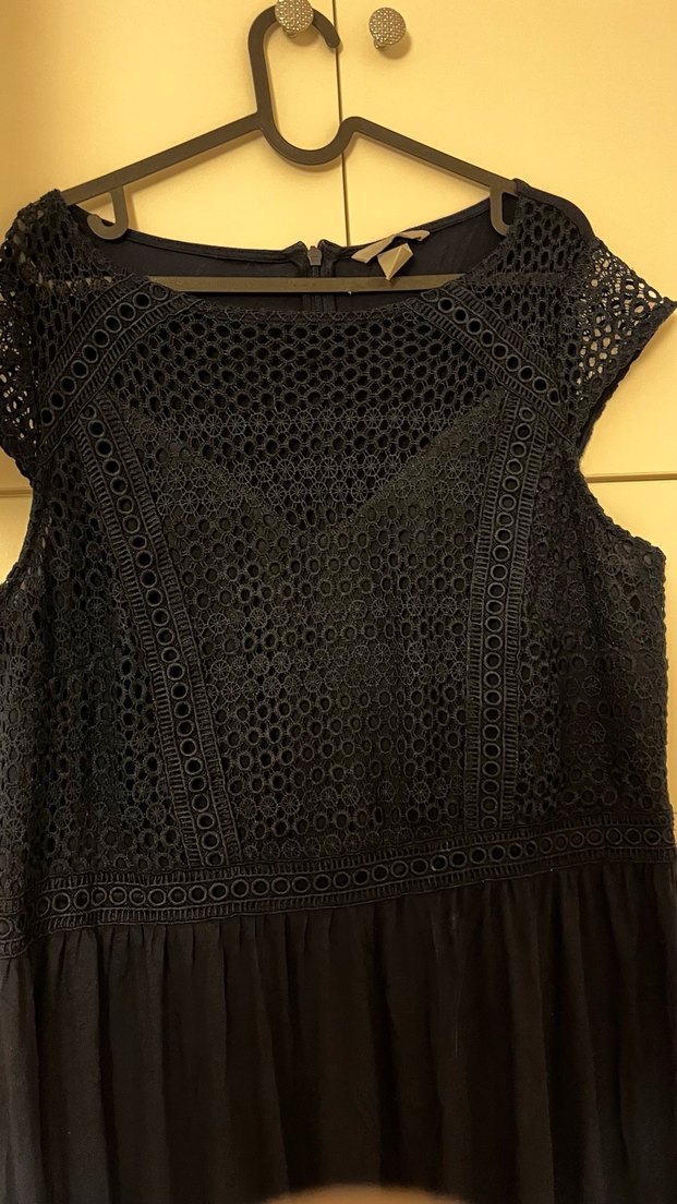 Dantel Detaylı Siyah Uzun Elbise - Görsel 2