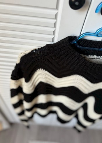 Siyah Beyaz Örgü Zebra Desenli Kadın Kazak - Görsel 2