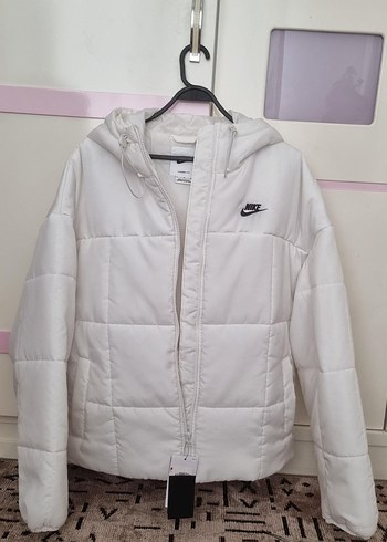 l Beden beyaz Renk Orjinal nike şişme mont