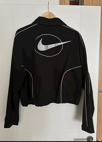 Nike Orjinal Siyah Nike Fermuarli Kadin Ceket