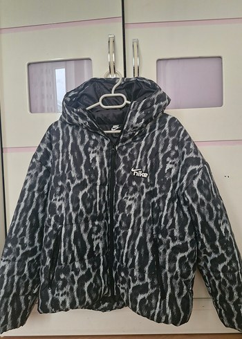 Nike Orjinal Nike Ozel Seri Animal Printed Mont