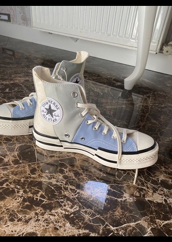 40 Beden mavi Renk Converse ayakkabı orjinal