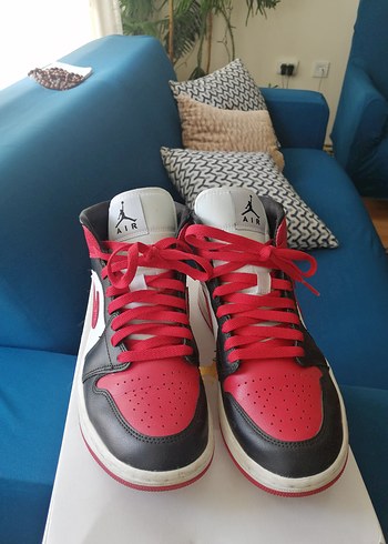 40 Beden kırmızı Renk Orjinal nike Jordan ayakkabı