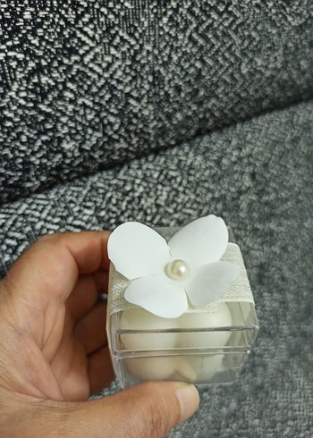  Beden Beyaz Çiçekli Hediyelik Mum