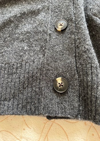 Zara Düğmeli Gri Triko Hırka