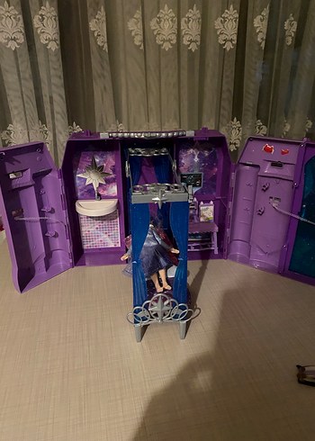 Elsa Oyuncak şato - Görsel 8