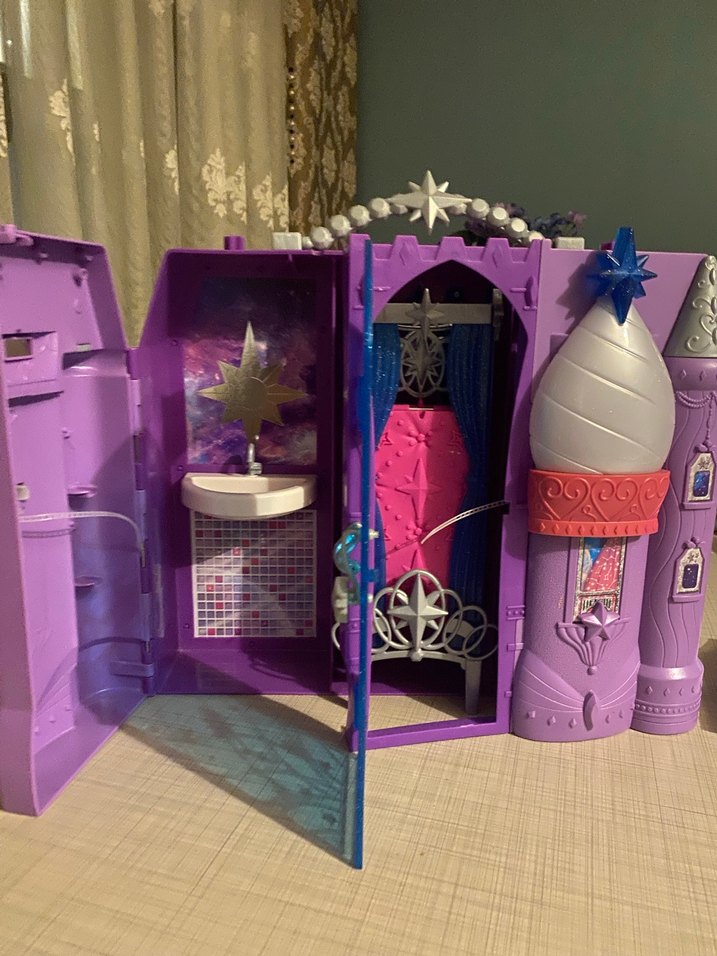 Elsa Oyuncak şato - Görsel 4