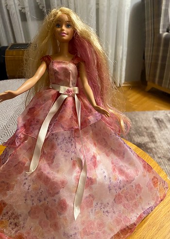 Pembe Elbise Giymiş barbıe Bebek - Görsel 2