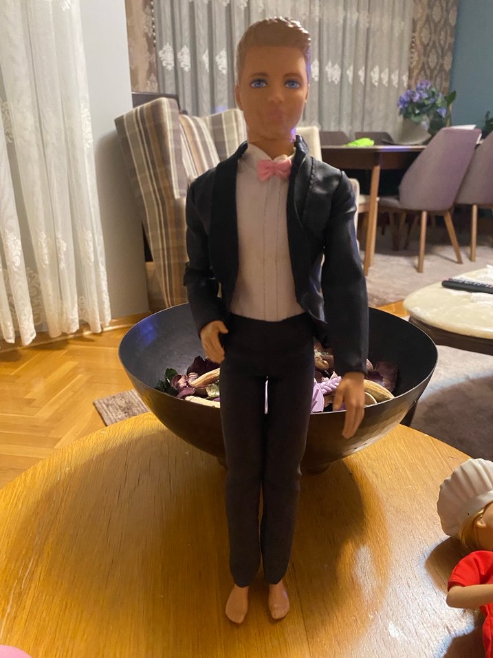 Siyah Takımlı Koyu Tenli Erkek barbıe Bebek - Görsel 2