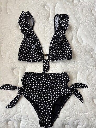 Yüksekbel Bikini Takımı
