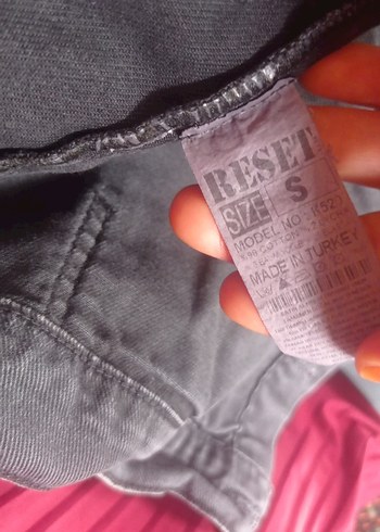 s Beden Siyah Düğmeli Kolsuz Denim Ceket