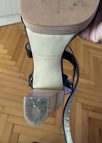 Siyah Parlak Platform Topuklu Nine West ayakkabı - Görsel 7