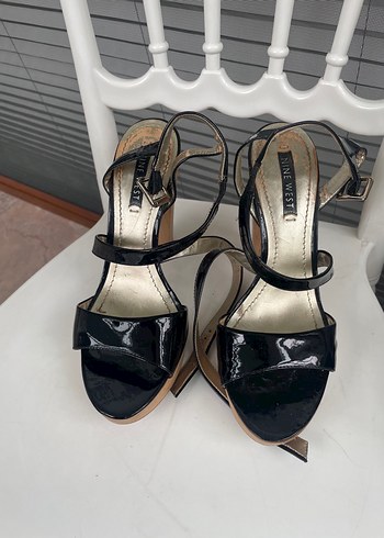 Siyah Parlak Platform Topuklu Nine West ayakkabı - Görsel 6