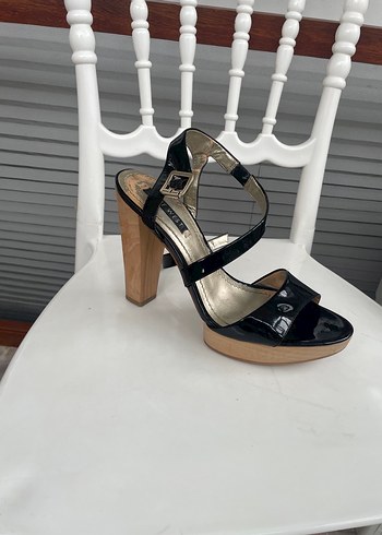Siyah Parlak Platform Topuklu Nine West ayakkabı - Görsel 5