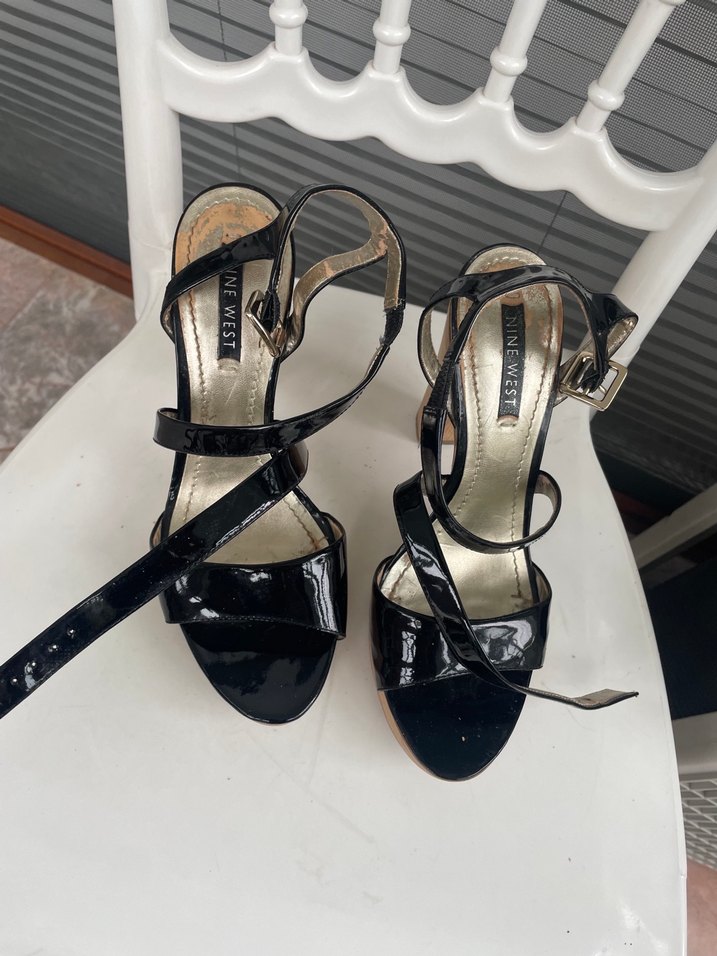 Siyah Parlak Platform Topuklu Nine West ayakkabı - Görsel 4