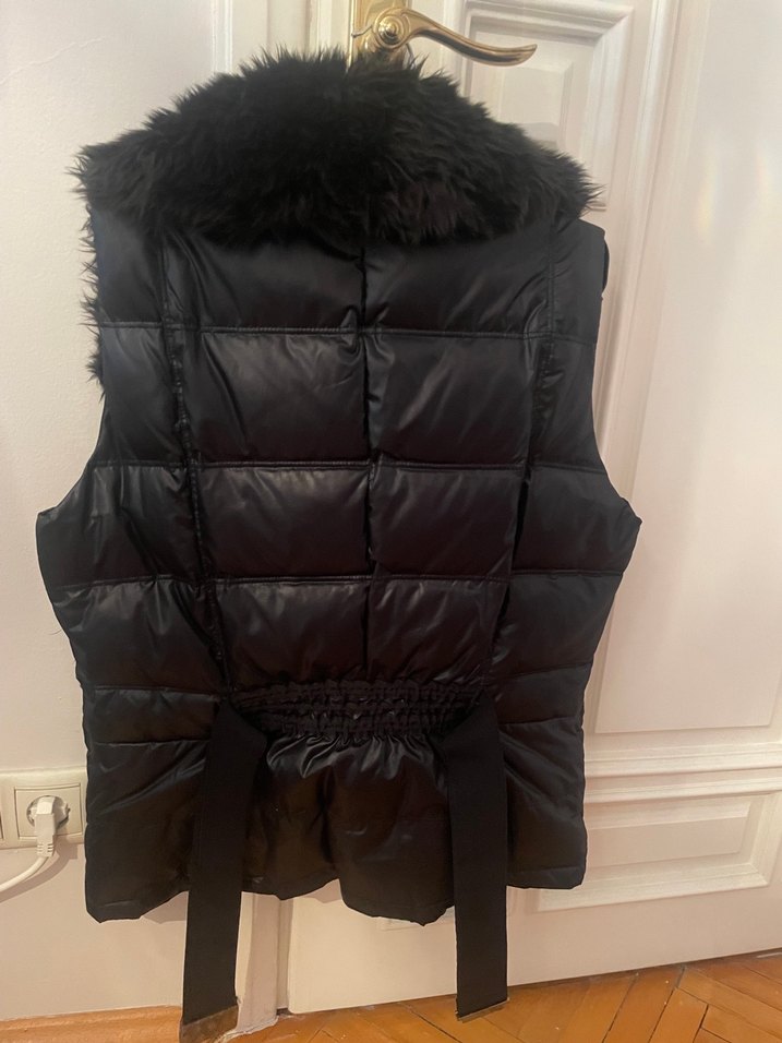 Siyah Kürklü Yelek - Görsel 3