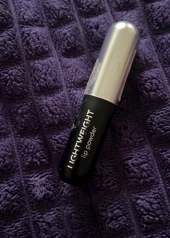 Flormar Mat Kırmızı Ultra Hafif Ruj - Görsel 3