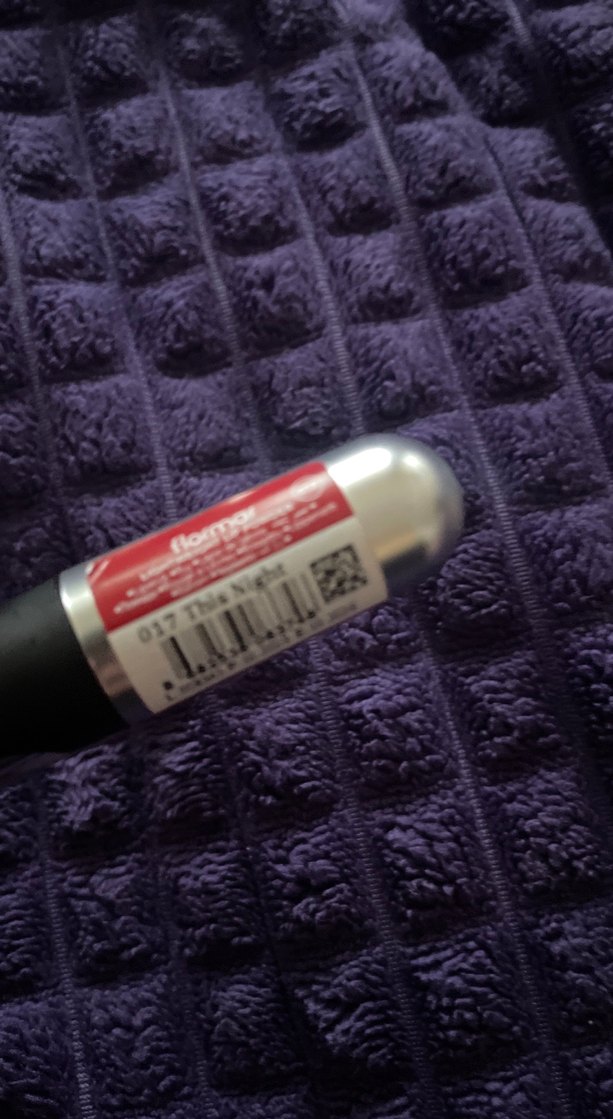 Flormar Mat Kırmızı Ultra Hafif Ruj - Görsel 4