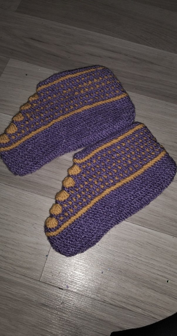 Renkli Nakışlı Erkek Örgü Ev Botu - Görsel 2