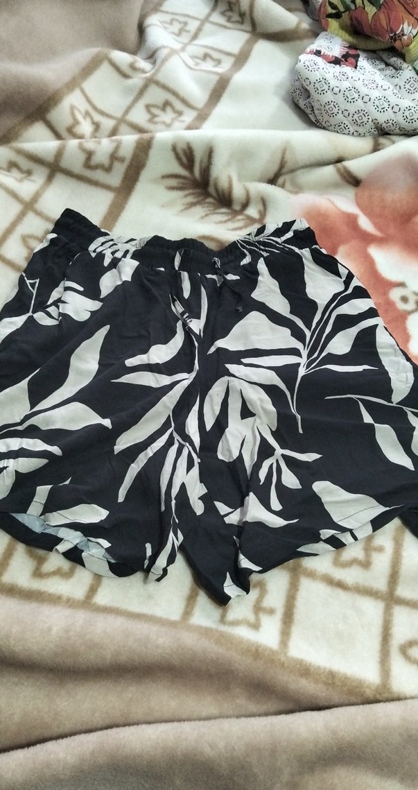 Erkek Siyah Beli Lastikli Desenli Mini Şort - Görsel 2