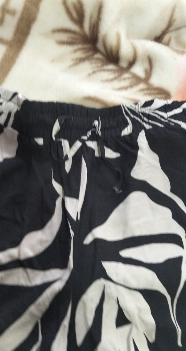 Erkek Siyah Beli Lastikli Desenli Mini Şort - Görsel 4