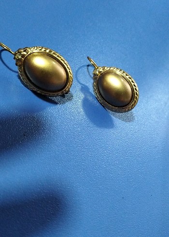 Vintage Altın Renkli Boncuklu Küpe