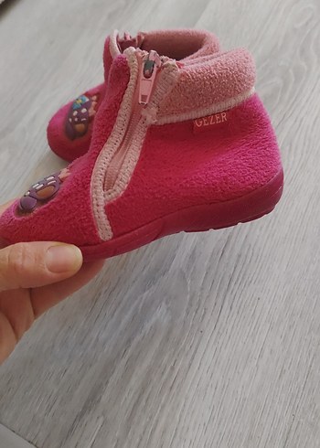 Kız Çocuk Pembe Nakışlı Sıcak Terlik - Görsel 3