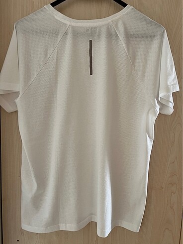 Hummel Bayan sporcu. Crop tshirt