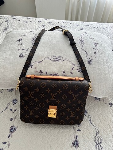 Louis Vuitton Bayan çanta