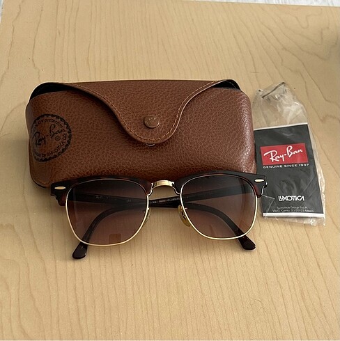 Orjinal bayan güneş gözlüğü sunglass den. Alınmıştır