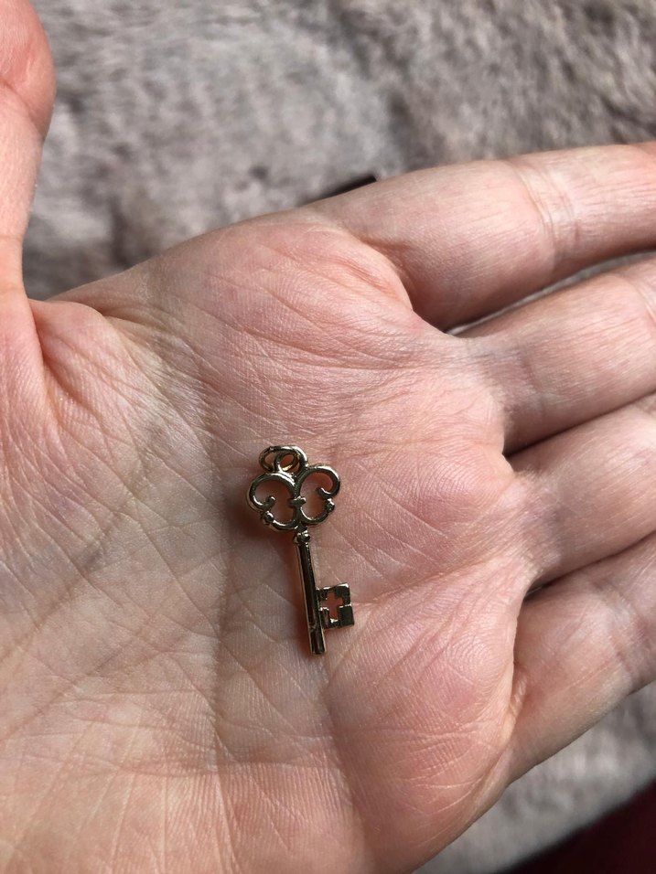 Yargıcı antik kilitli anahtar charm - kolye ucu - Görsel 3