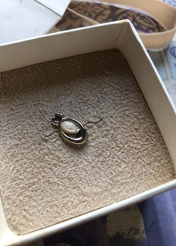 Yargıcı incili oval charm - Görsel 2