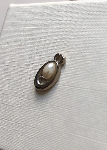Yargıcı incili oval charm - Görsel 3