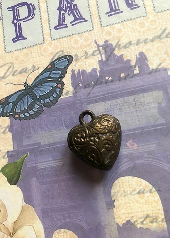 Antik işlemeli kalp charm - Görsel 2