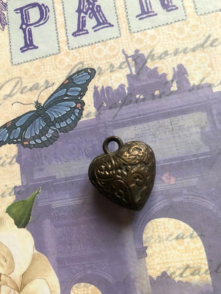 Antik işlemeli kalp charm - Görsel 2