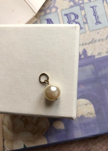 Yargıcı inci charm - Görsel 5