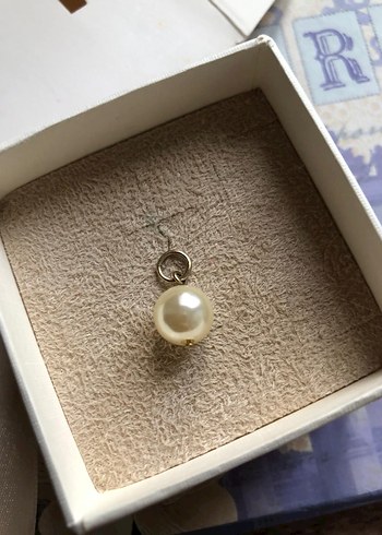 Yargıcı inci charm - Görsel 2