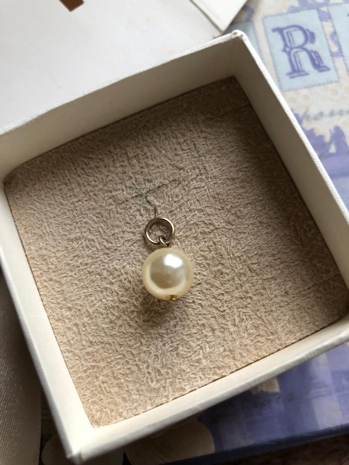 Yargıcı inci charm - Görsel 2