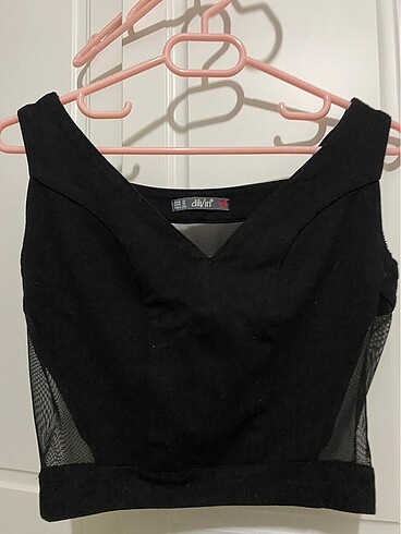 Siyah crop