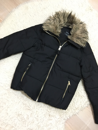 Bershka Mont