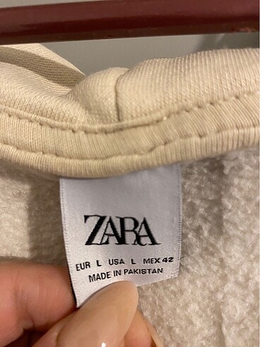 Zara Sweat