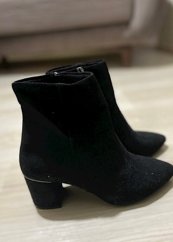 38 Beden Siyah Süet Stiletto Topuklu Kadın Bot